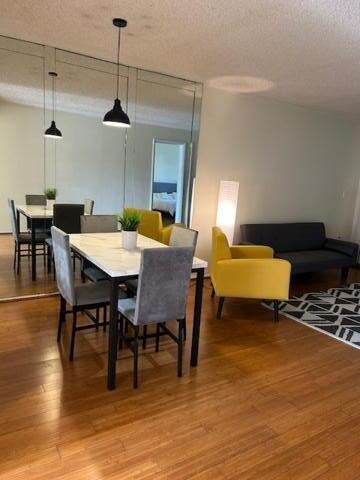 Foto del edificio - 8350 Sunrise Lakes Blvd