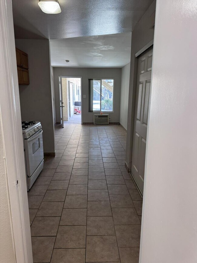 Interior Photo - 8742 Orion