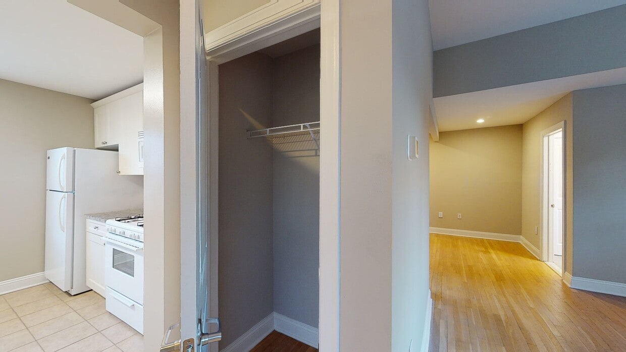 Photo - Rodgers Forge Apartments