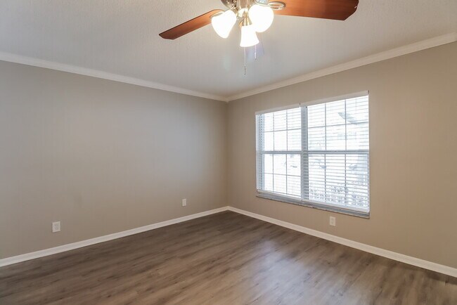 Foto del edificio - 732 Cape Cod Cir