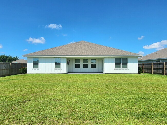 Foto del edificio - 7020 Abigail St