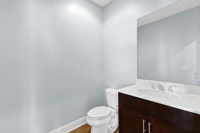 Foto del edificio - 1145 N High St