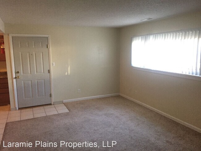 Foto del edificio - 1414 E Gibbon St