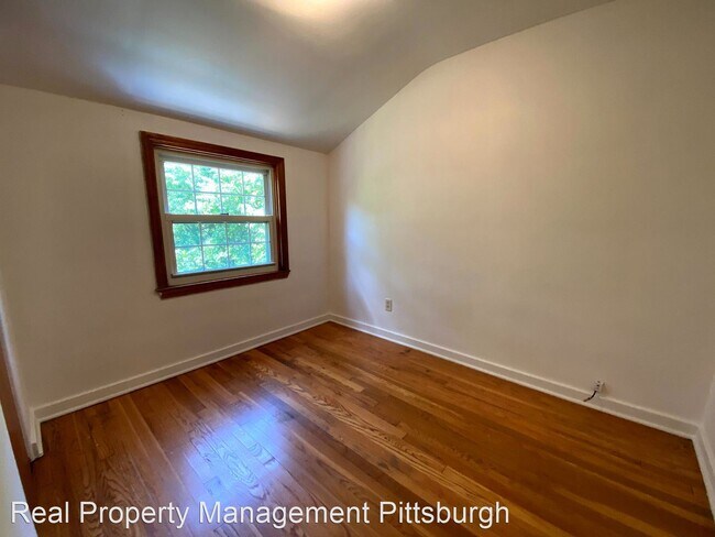 Building Photo - 3 br, 1 bath House - 100 Erhardt Drive