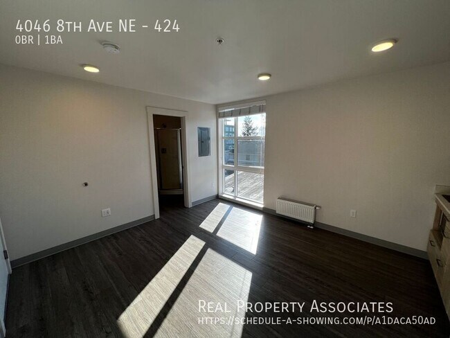 Foto del edificio - 4046 8th Ave NE