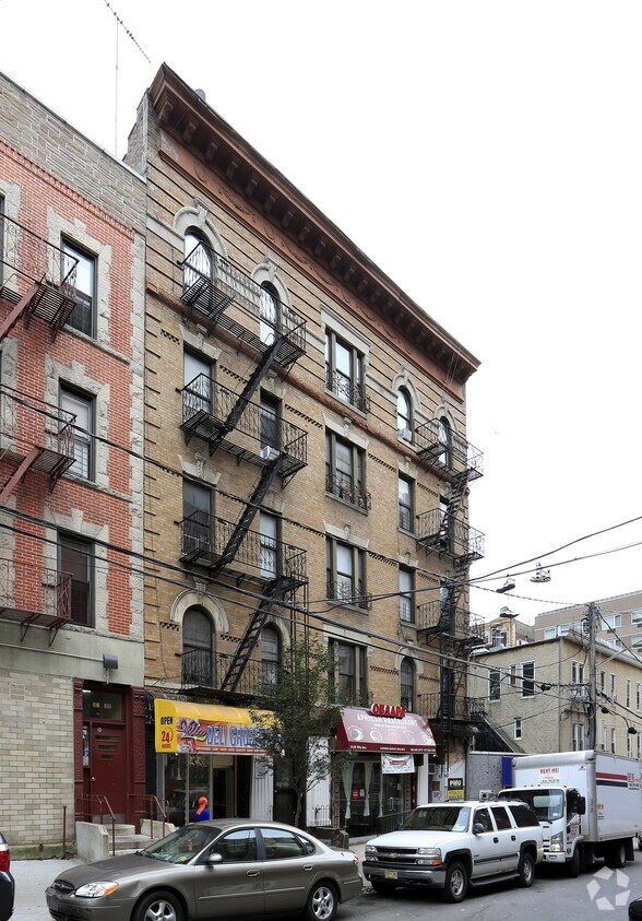 31283130 Villa Ave, Bronx, NY 10468 Apartments in Bronx, NY