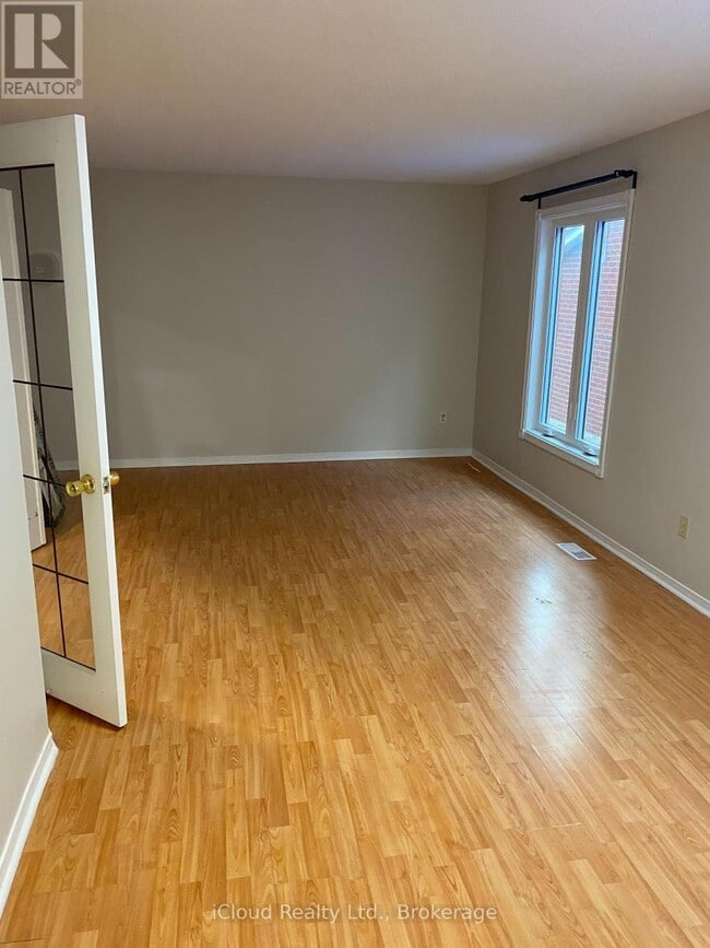 Photo du bâtiment - 6419 Longspur Rd