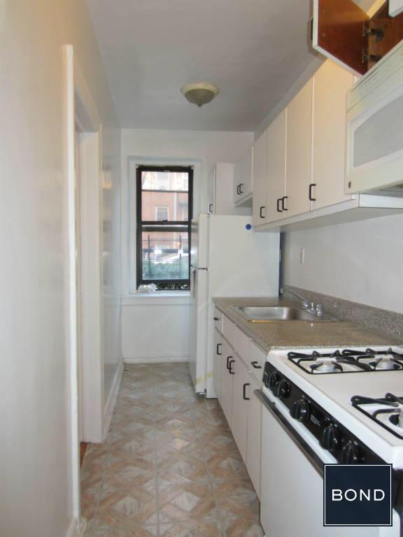 Building Photo - 3285 33rd St