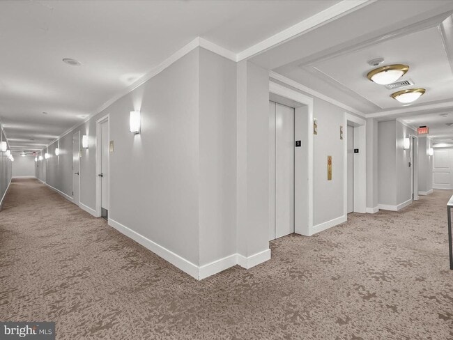 Building Photo - 2425 L St NW