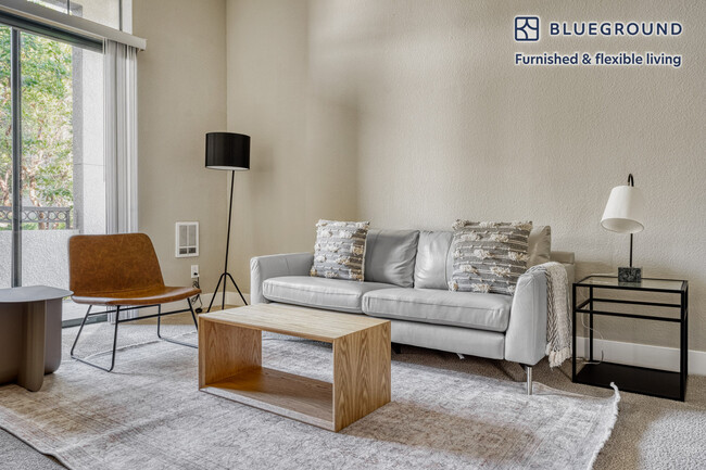 Foto del edificio - 2201 Bridgepointe Pkwy