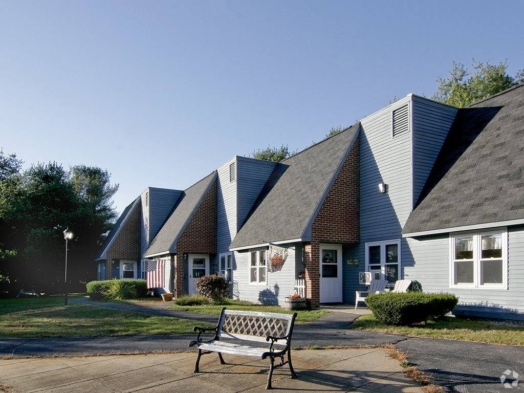 Primary Photo - Pinebluff