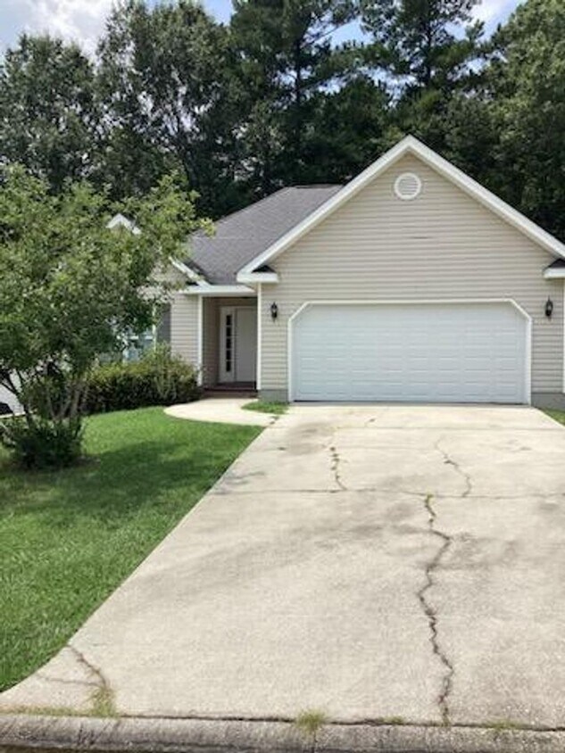 1985 Sylvan Lake Dr, Grovetown, GA 30813 House Rental in Grovetown