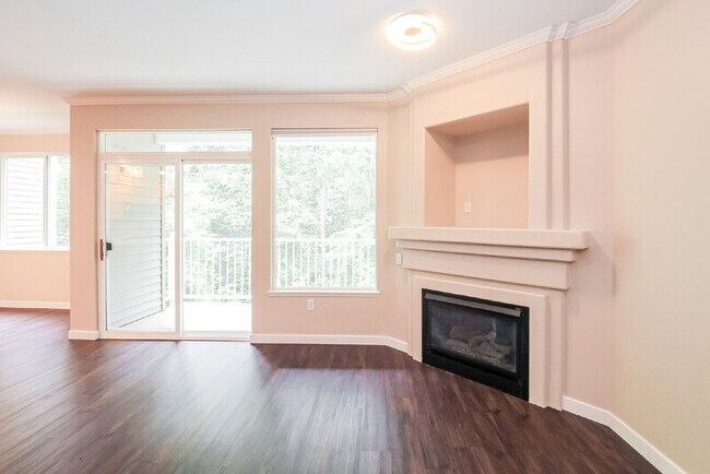 Foto del edificio - 25235 SE Klahanie Blvd