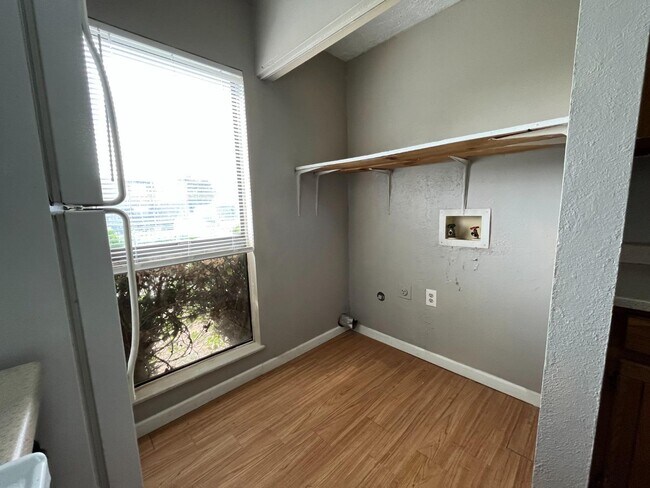 Foto del edificio - 7405 Avenue X