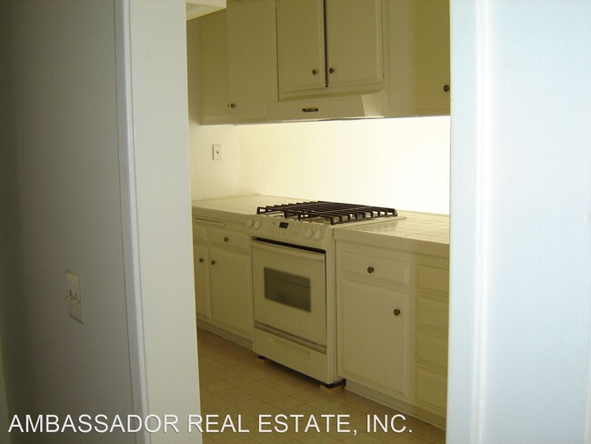Building Photo - 4 br, 2 bath House - 4035 Mira Costa Street
