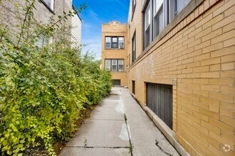 Building Photo - 4408 W Altgeld St