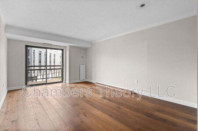Foto del edificio - 2111 Wisconsin Ave NW