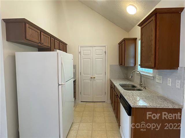 Building Photo - 4915 Osage Cir