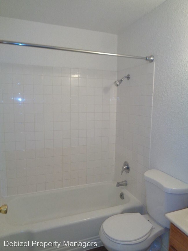 Foto del edificio - 2 br, 1 bath Apartment - 1929 Belvedere Drive