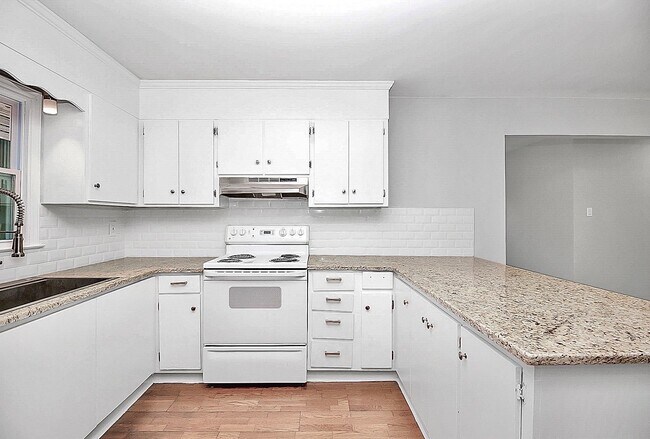 Foto del edificio - 4116 Somerdale Ln
