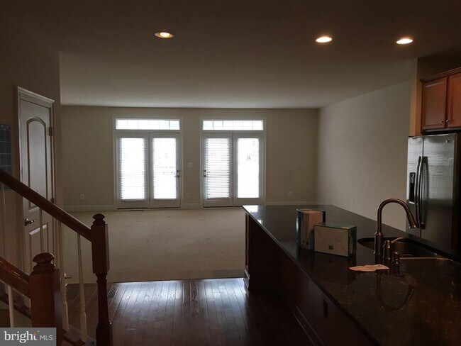 Foto del edificio - 44365 Foxthom Terrace