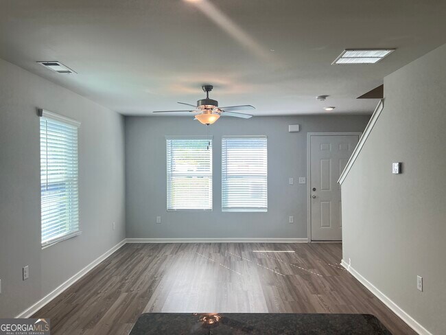 Foto del edificio - 431 Camella Cir