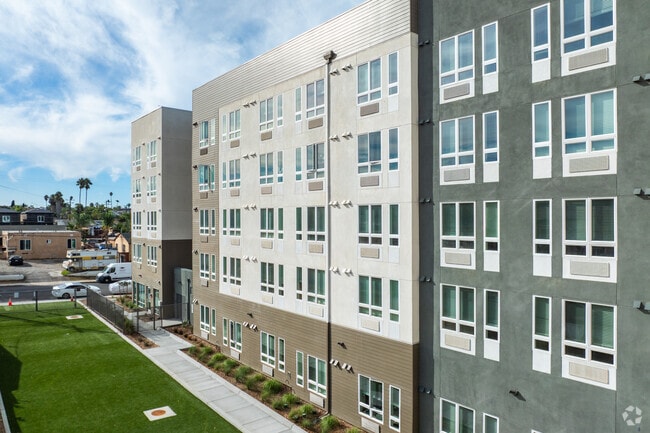 Foto del edificio - Naranja Apartments