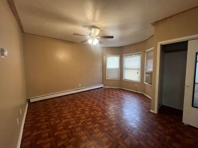 Foto del edificio - 199 Preakness Ave