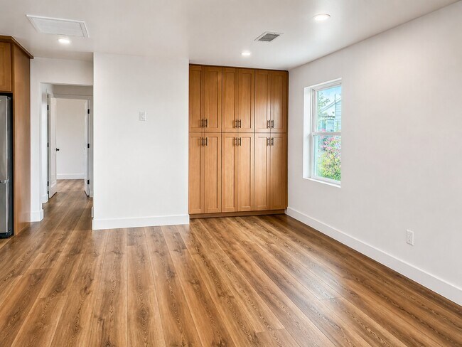 Foto del edificio - 8806 Chantry Ave