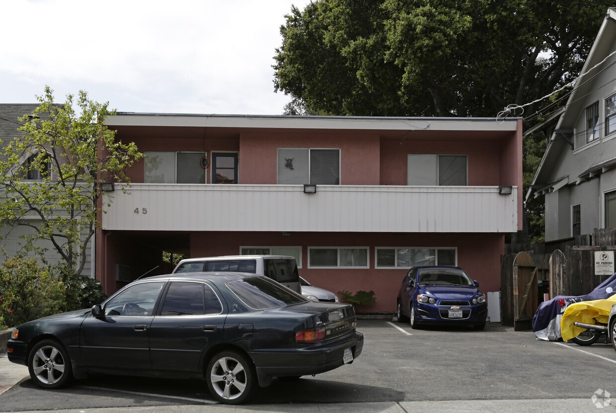 Building Photo - 45 Randwick Ave