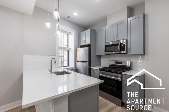Building Photo - 437 W Belden