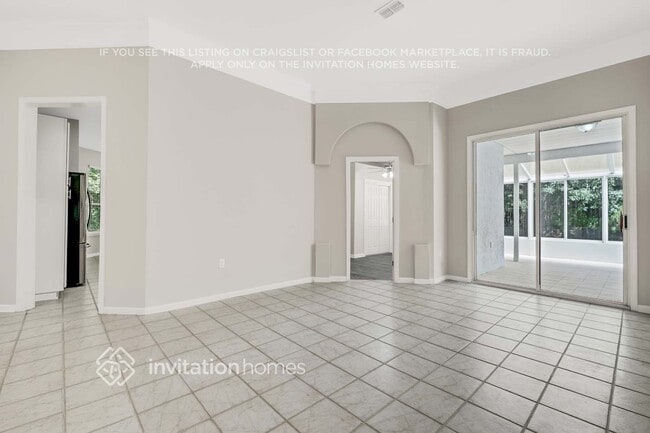 Building Photo - 8502 Glenbury Ct N