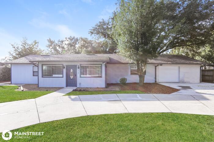 Primary Photo - 3107 NORTHWIND DR, EUSTIS, FL 32726