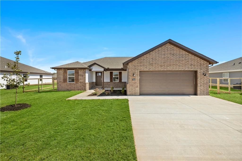 Foto principal - 358 N Mojave St