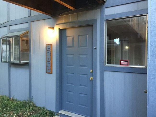 Building Photo - 2 br, 2 bath Condo - 2205 Kietzke Ln Apt C...