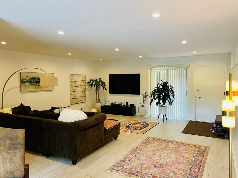 Photo - 2002 4th St (Santa Monica, CA)