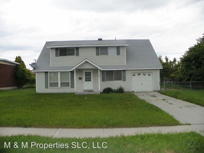 Foto principal - 1498 W Alder Rd