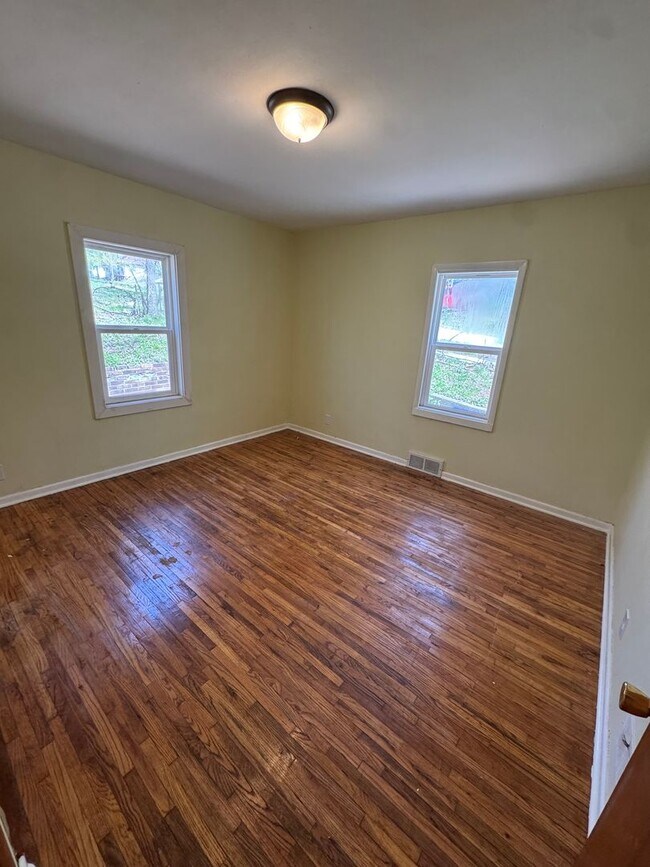 Foto del edificio - House for Rent