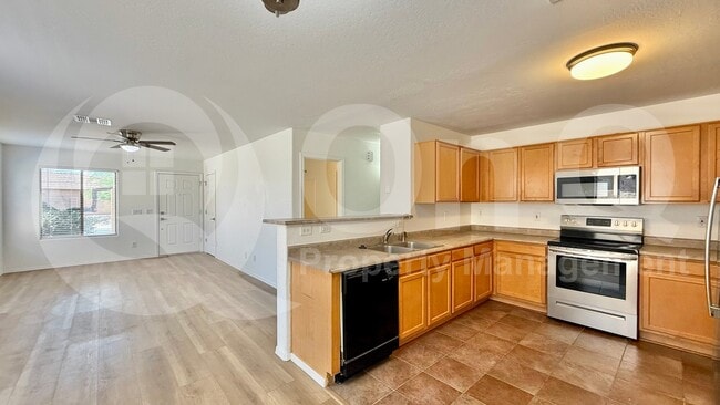 Building Photo - 21426 Duncan Dr