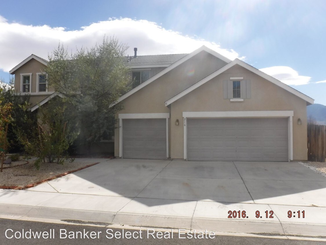 5 br, 3 bath House 216 Harkin Circle House Rental in Dayton, NV