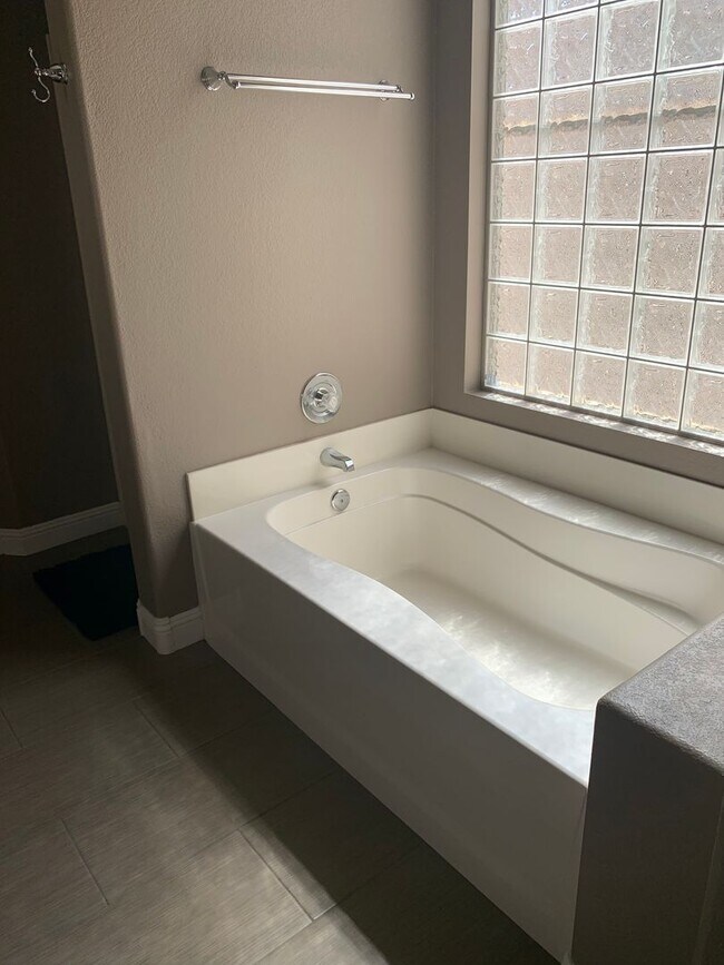 Foto del edificio - 3 BEDROOM IN ESTRELLA MOUNTAIN RANCH