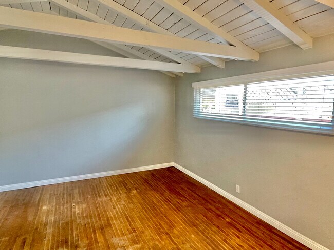Dormitorio - 4559 W 159th St