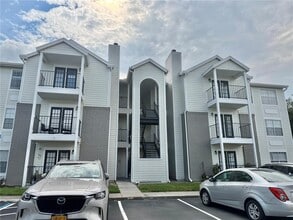 Building Photo - 2550 N Alafaya Trail