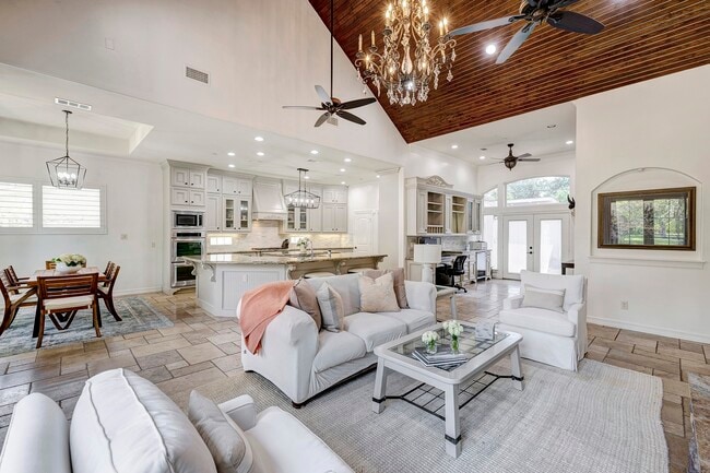 Foto del edificio - 1324 Bingle Rd