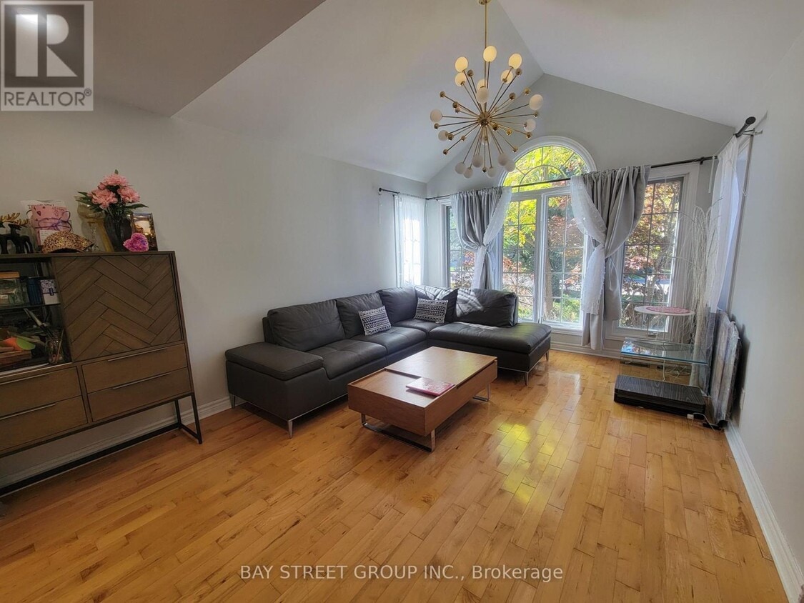 Photo principale - 98 Brookeview Dr