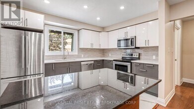 Building Photo - 250 Bridletowne Cir