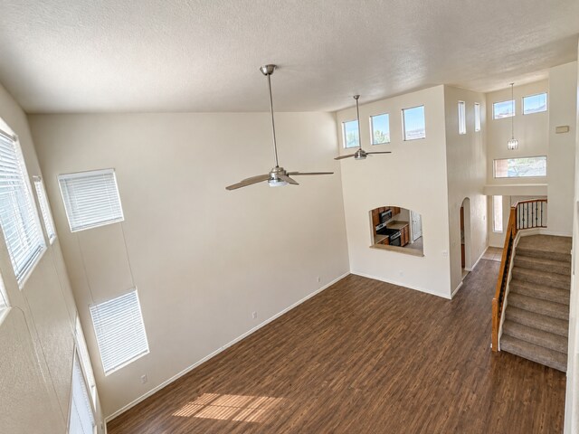 Building Photo - 2067 Violeta Cir SE