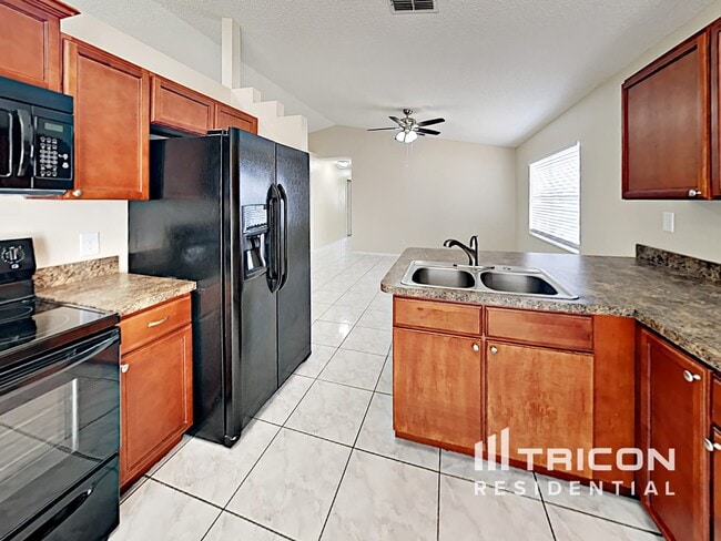 Building Photo - 7812 Sagebrush Pl