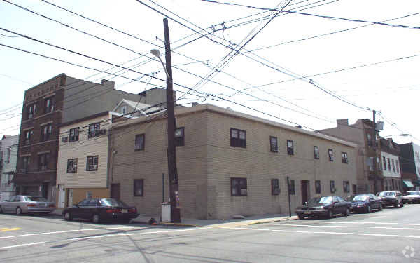 Building Photo - 4110-4120 New York Ave
