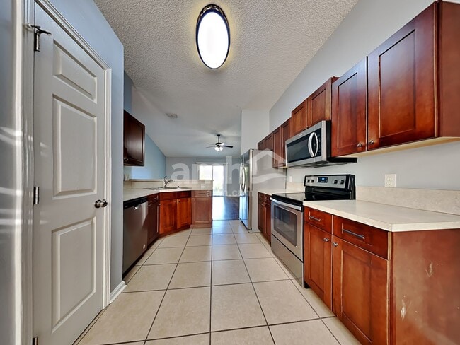 Building Photo - 3280 Fox Squirrel Dr